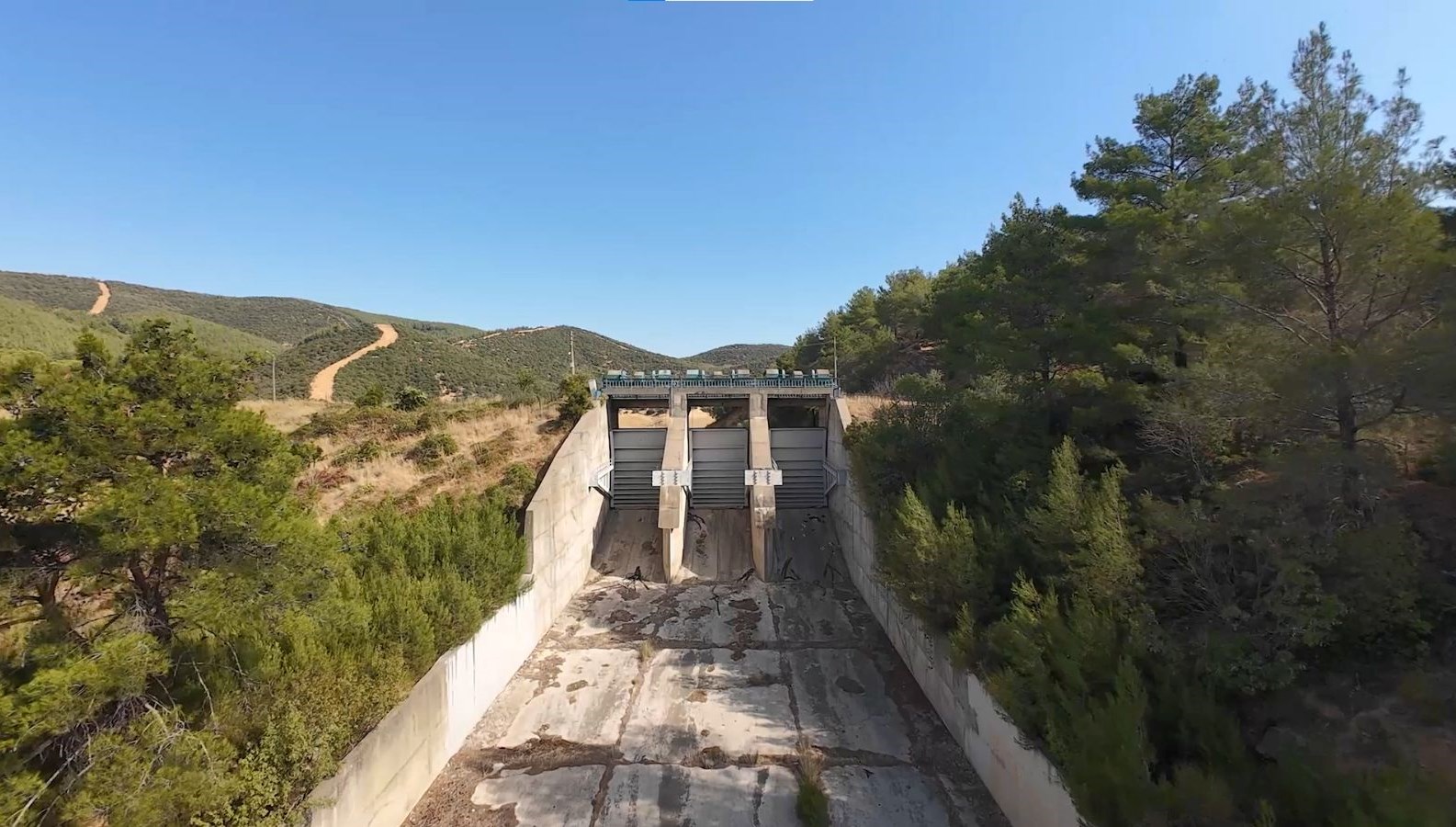 baraj kurudu artik su ihtiyaci kuyulardan karsilaniyor aJzqyntU