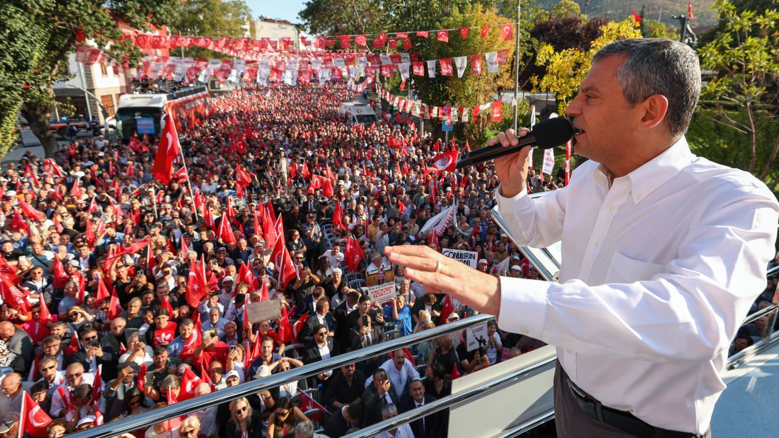 ozgur ozelden abdye uygulanan bazi ek gumruk vergileri kaldirilmasina tepki turk uretimine en buyuk kazik RnUK7cu5