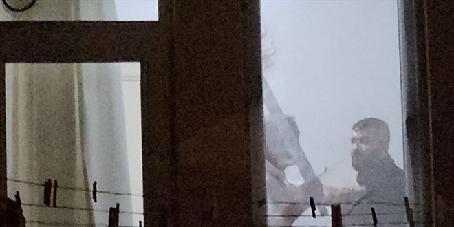 corumda bir kisi arkadasini kilicla rehin aldi 3K3B16pR.jpg