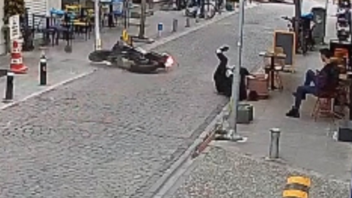 eskisehirde kediye carpmamak icin oluyordu sZgtfxst.jpg