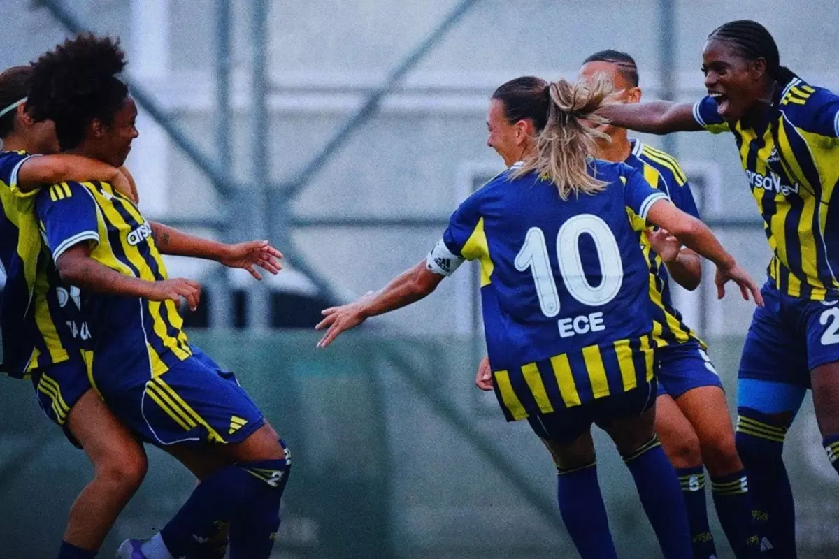 kadinlar derbisinde kazanan fenerbahce GMvHsbOD