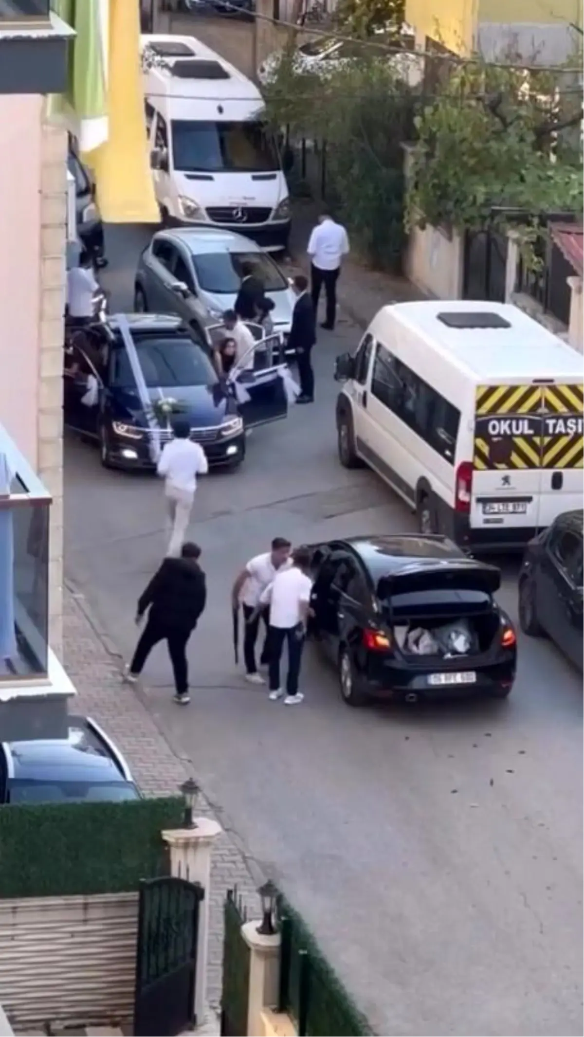 kartalda dugun konvoyunda havaya ates acildi aWWmxwsD