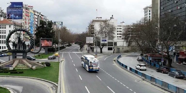 ankarada-yarin-bu-yollar-kapali-eg33bmIw