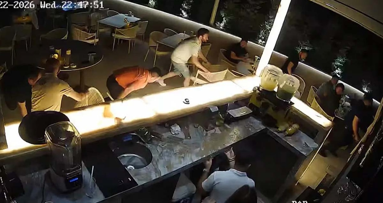 Ünlü iş insanı Alaaddin Çağlıköse’ye kafede bıçaklı saldırının görüntüleri ortaya çıktı Haber gorseli