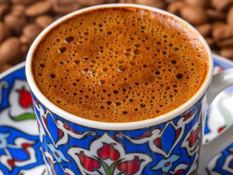 Turk kahvesinin kopugu dolup tassin istiyorsaniz bir de boyle pisirin eAJ2LuGA