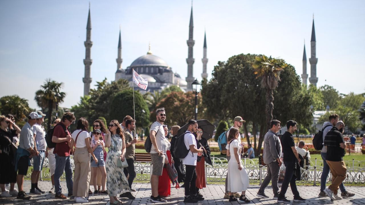 Turkiye turizmde zirveye kosuyor dunyada ilk 4e girdi uXhCLvv5
